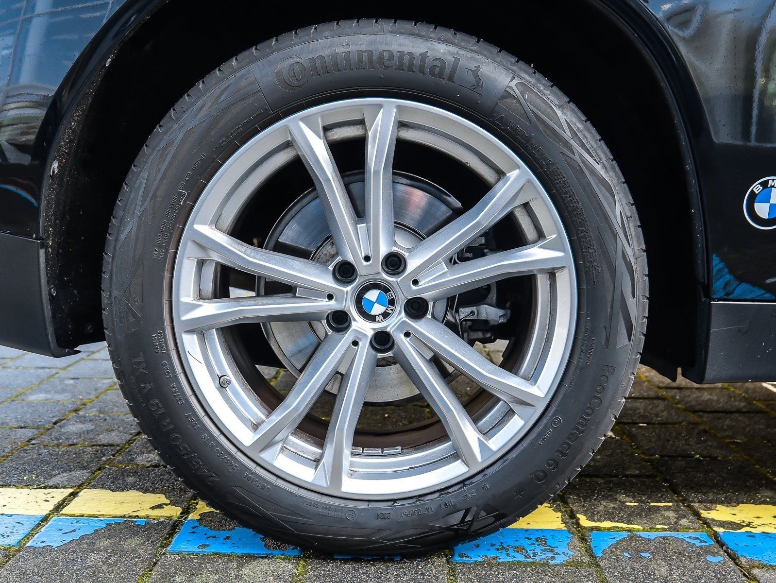 BMW X3 20d xDrive PANO ACC AHK RFK NAVI LED PDC V+H