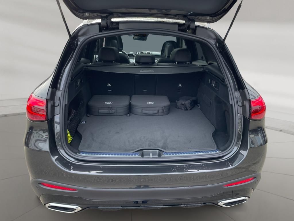 Mercedes-Benz GLC 300 e 4M +AMG+19Z+Night+Pano+AHK+Fahrass.