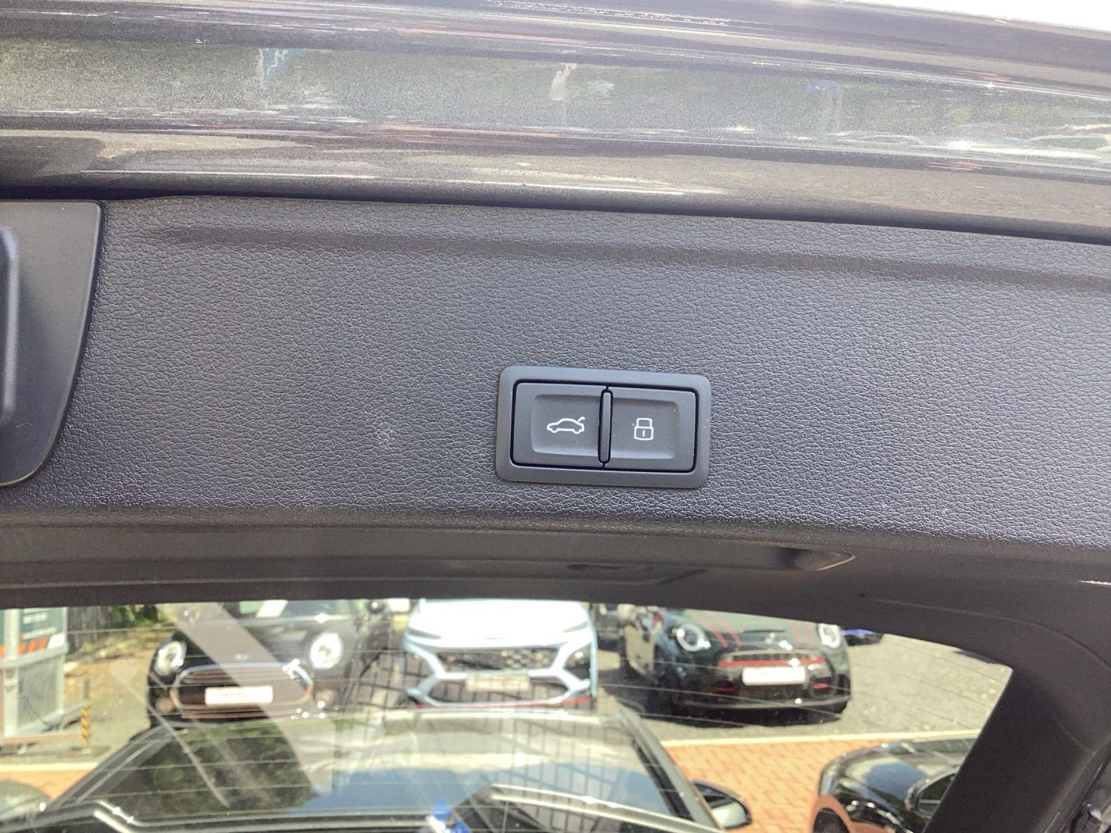 Audi A4 Avant 40 TFSI Q 2x S LINE MATRIX AHK LM19 KAM