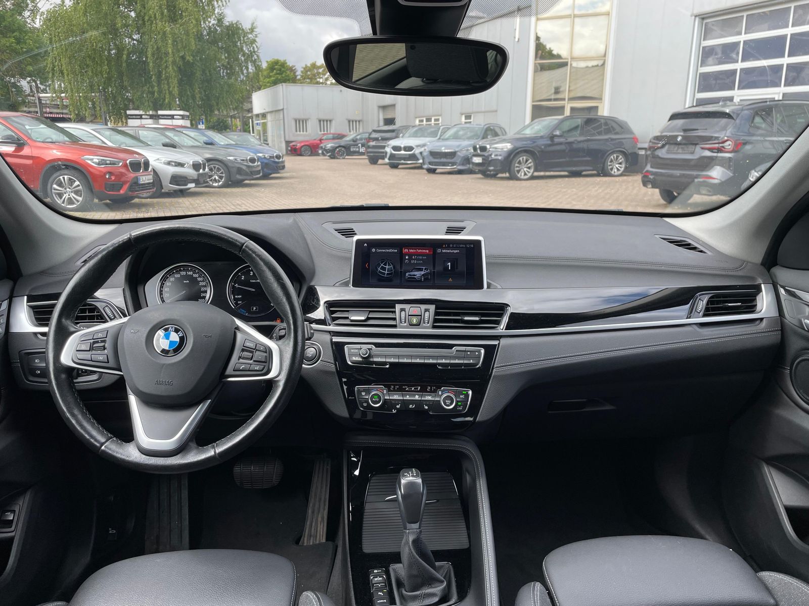 BMW X1 xDrive25e - Samsaru's Car Outlet