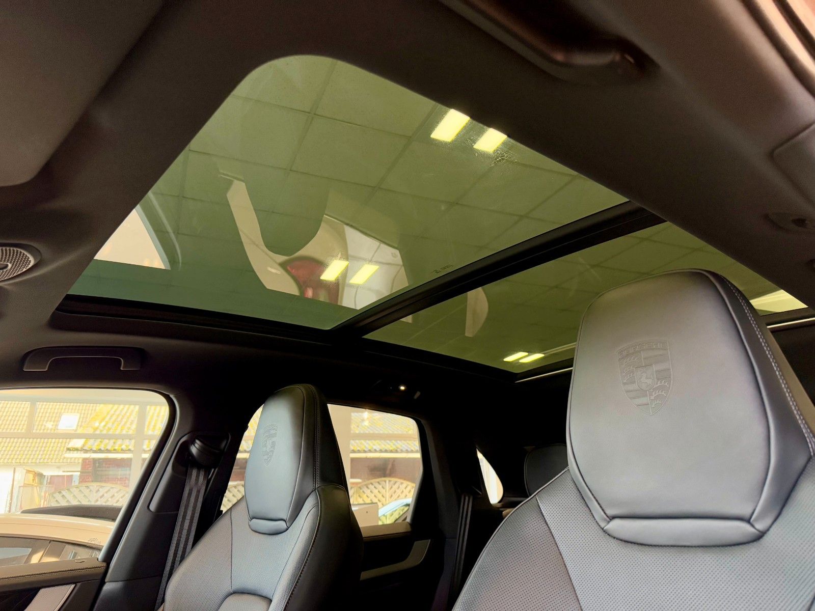 Porsche Cayenne S HeadUP/ACC/Panorama/Luftfederung/22"