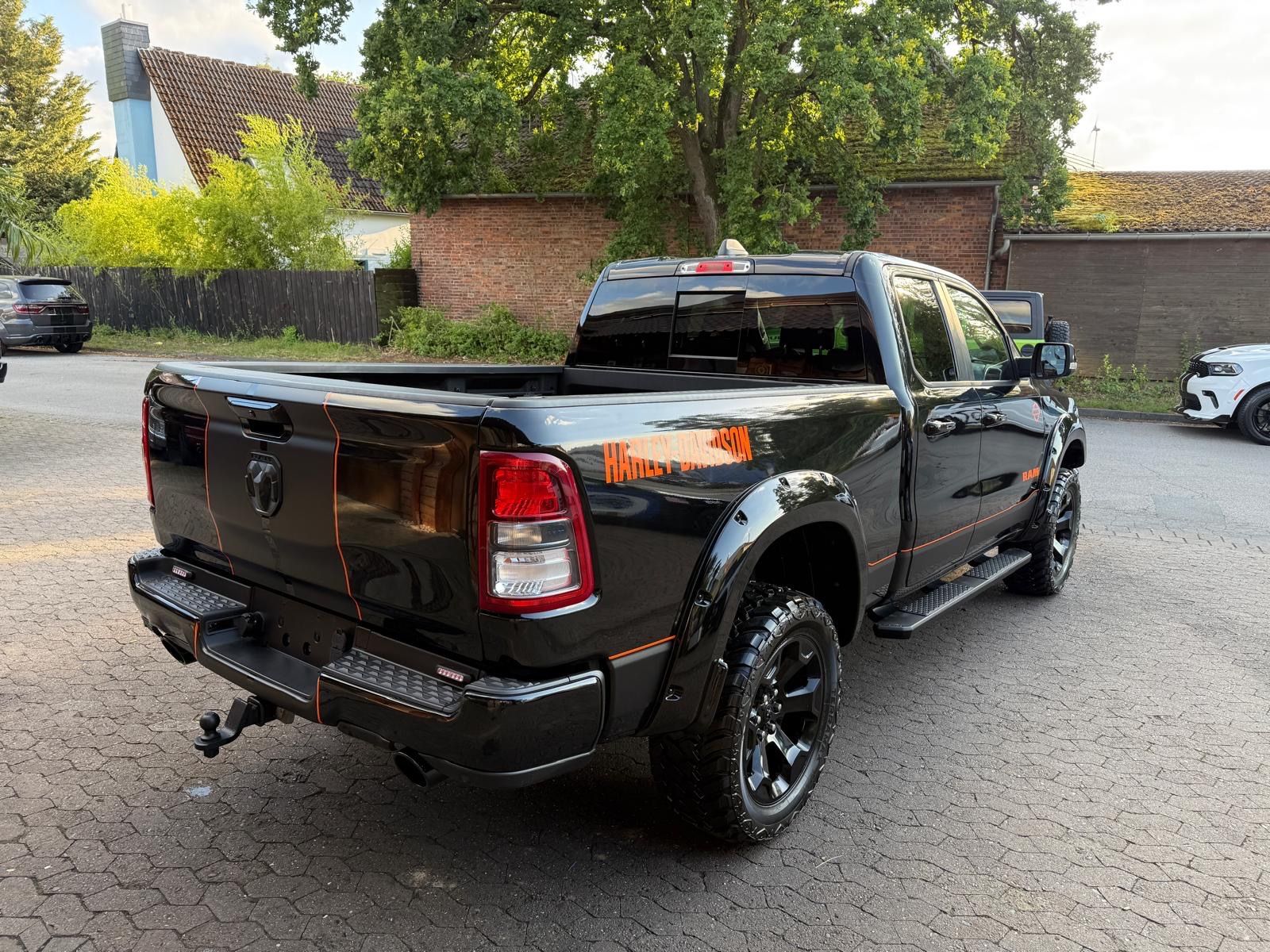 Dodge LIMITED*HARLEY*LPG*OFFROAD*NAVI*AHK*4X4*LIFT*PDC