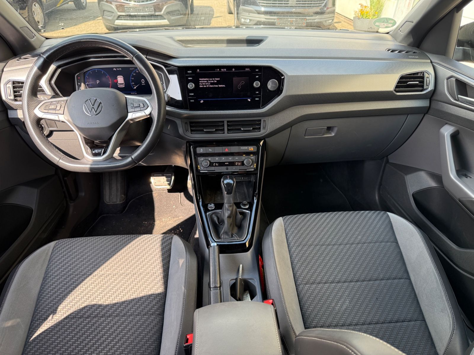 Volkswagen T-Cross Style 1.0 TSI DSG R-Line - Samsaru's Car Outlet