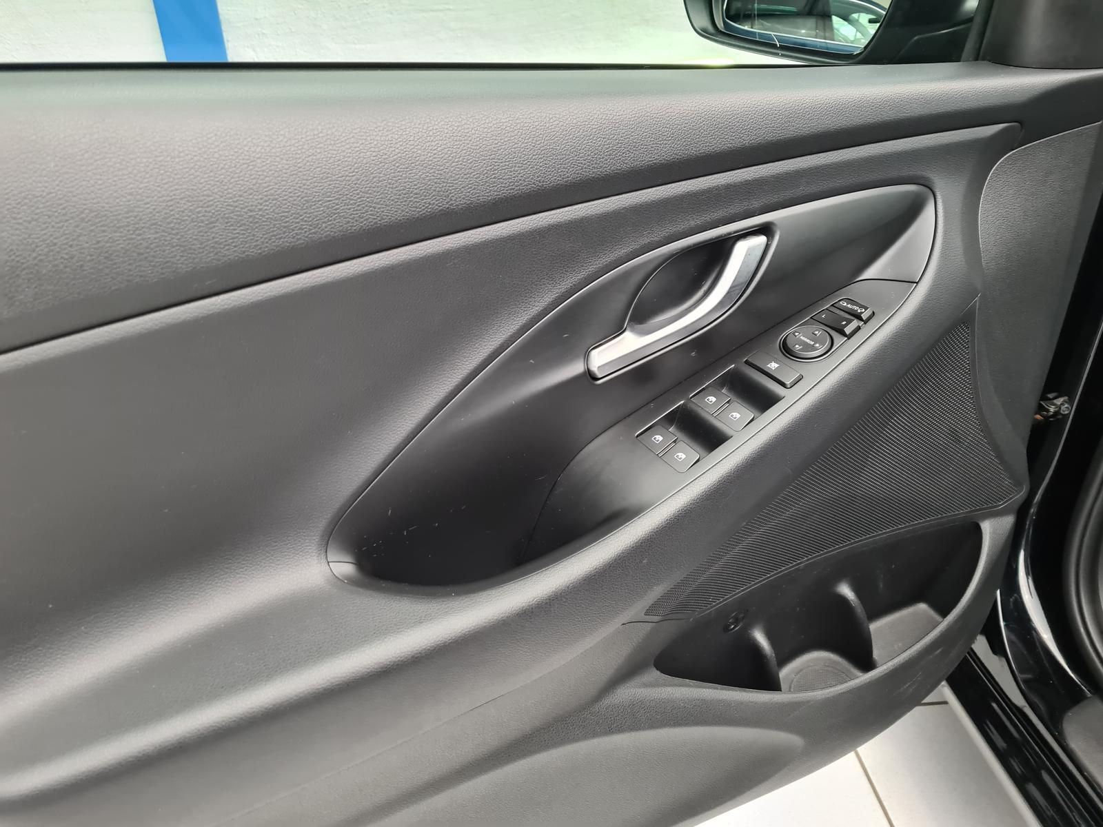 Hyundai i30 cw 1.5 T-GDI N Line - Samsaru's Car Outlet