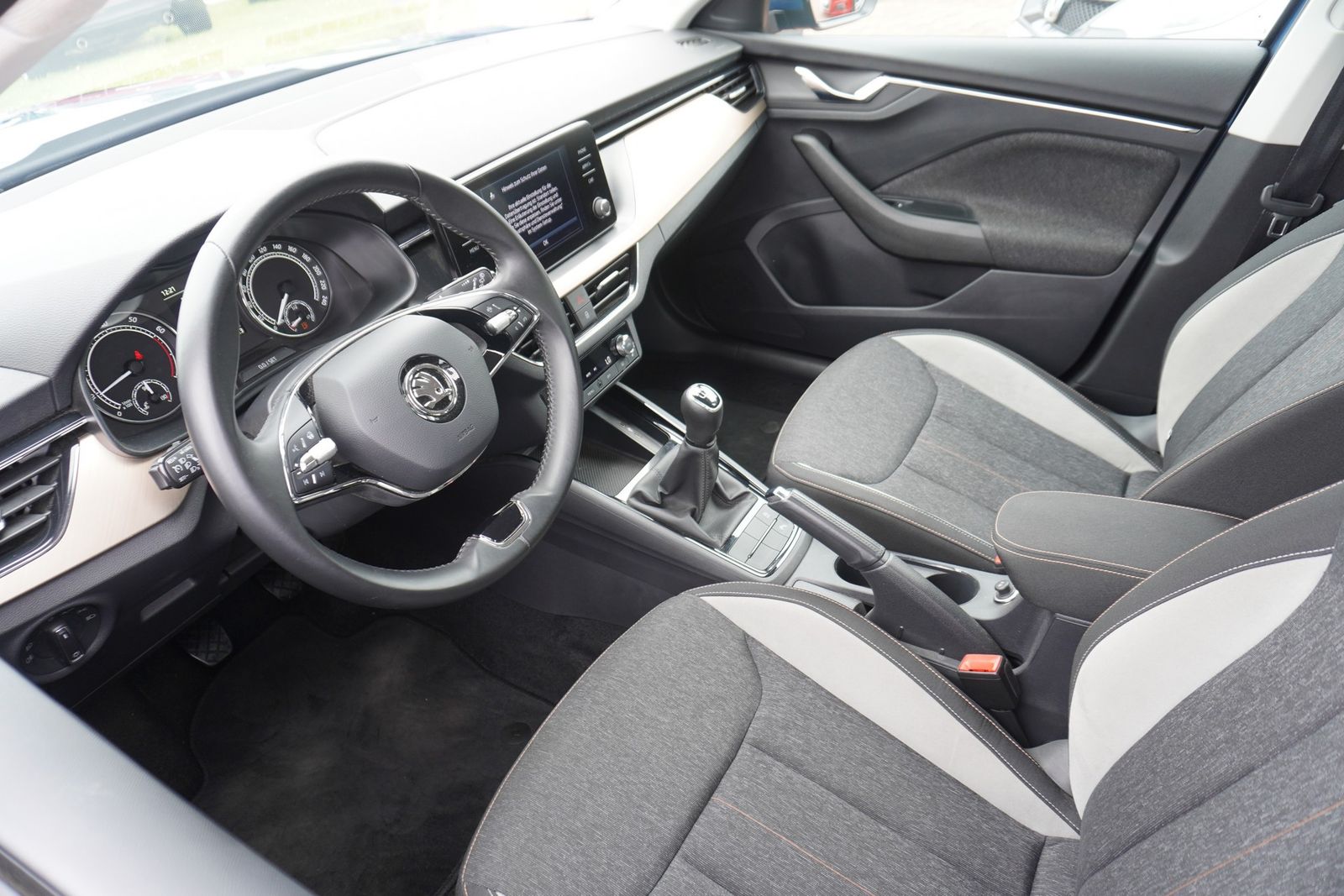 Skoda Kamiq 1.0 TSI Style - Samsaru's Car Outlet