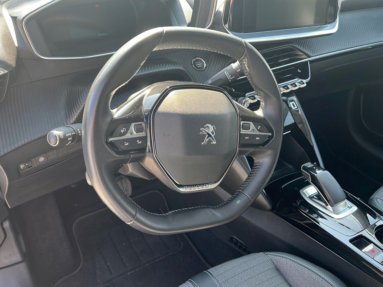 Peugeot 208 e- Allure Pack - Samsaru's Car Outlet