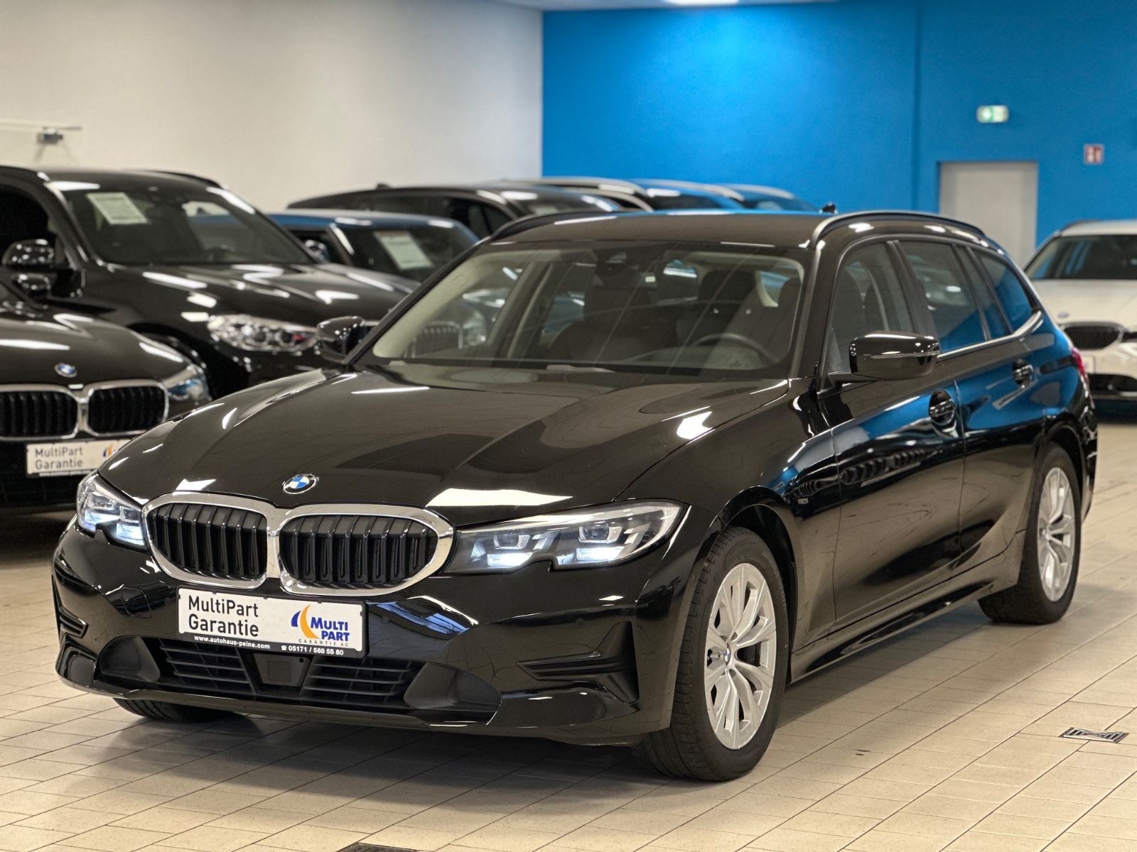 BMW 320d LivCP+ - Samsaru's Car Outlet