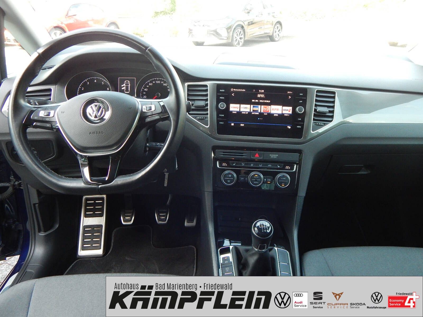 Volkswagen Golf Sportsvan Join 1.5TSI - Samsaru's Car Outlet