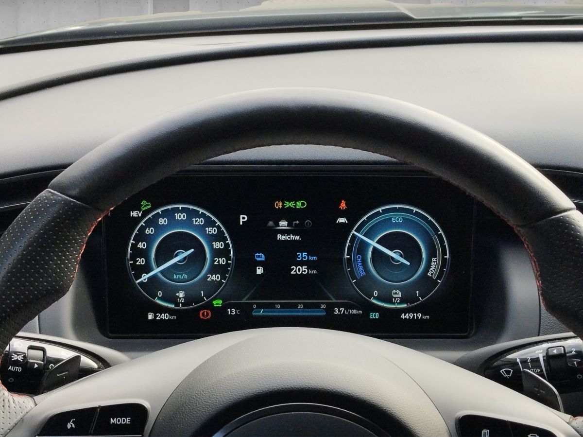 Hyundai TUCSON 1.6 T-GDi PHEV N-Line - Samsaru's Car Outlet
