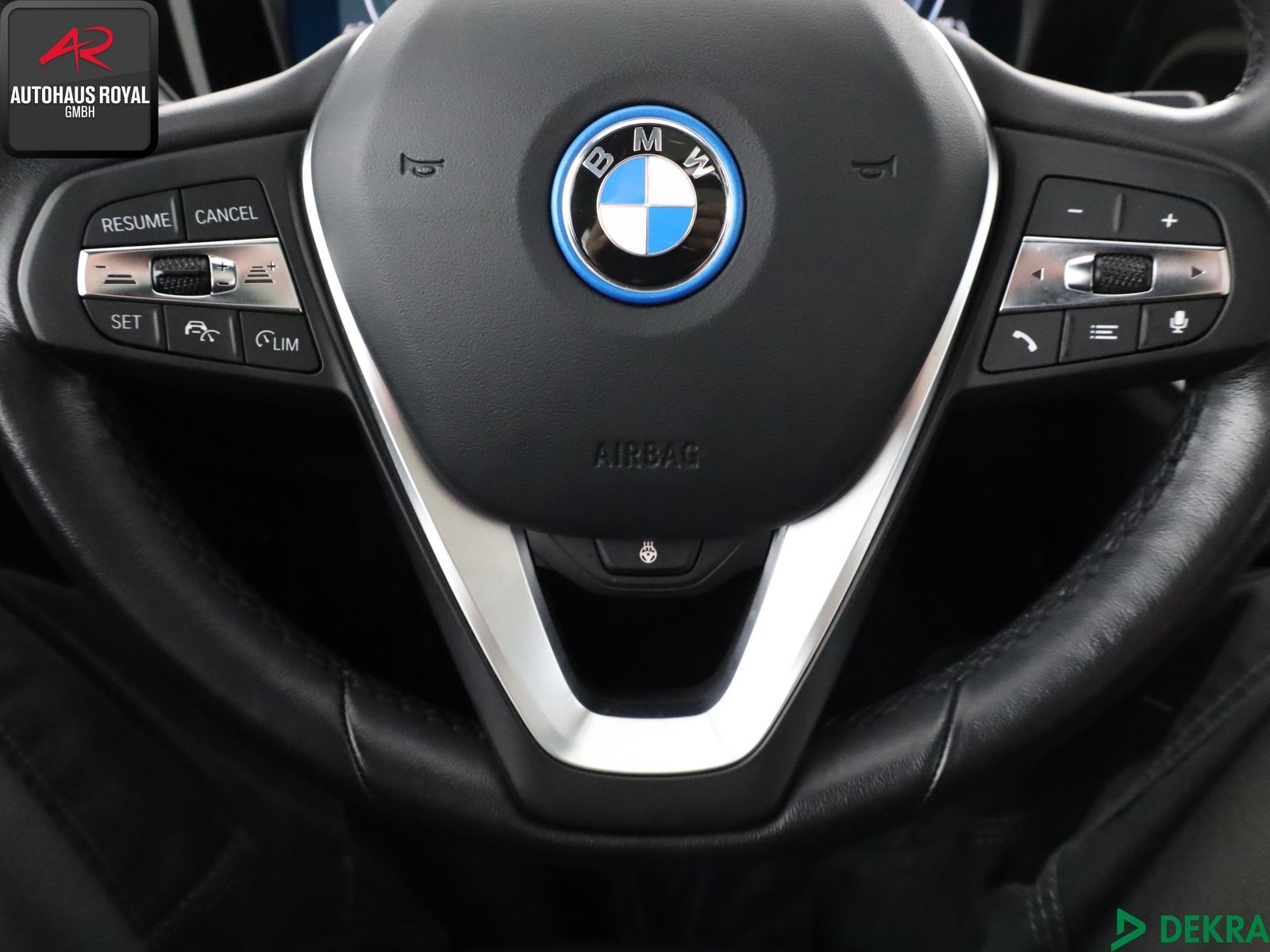 BMW 330 e T xDrive - Samsaru's Car Outlet