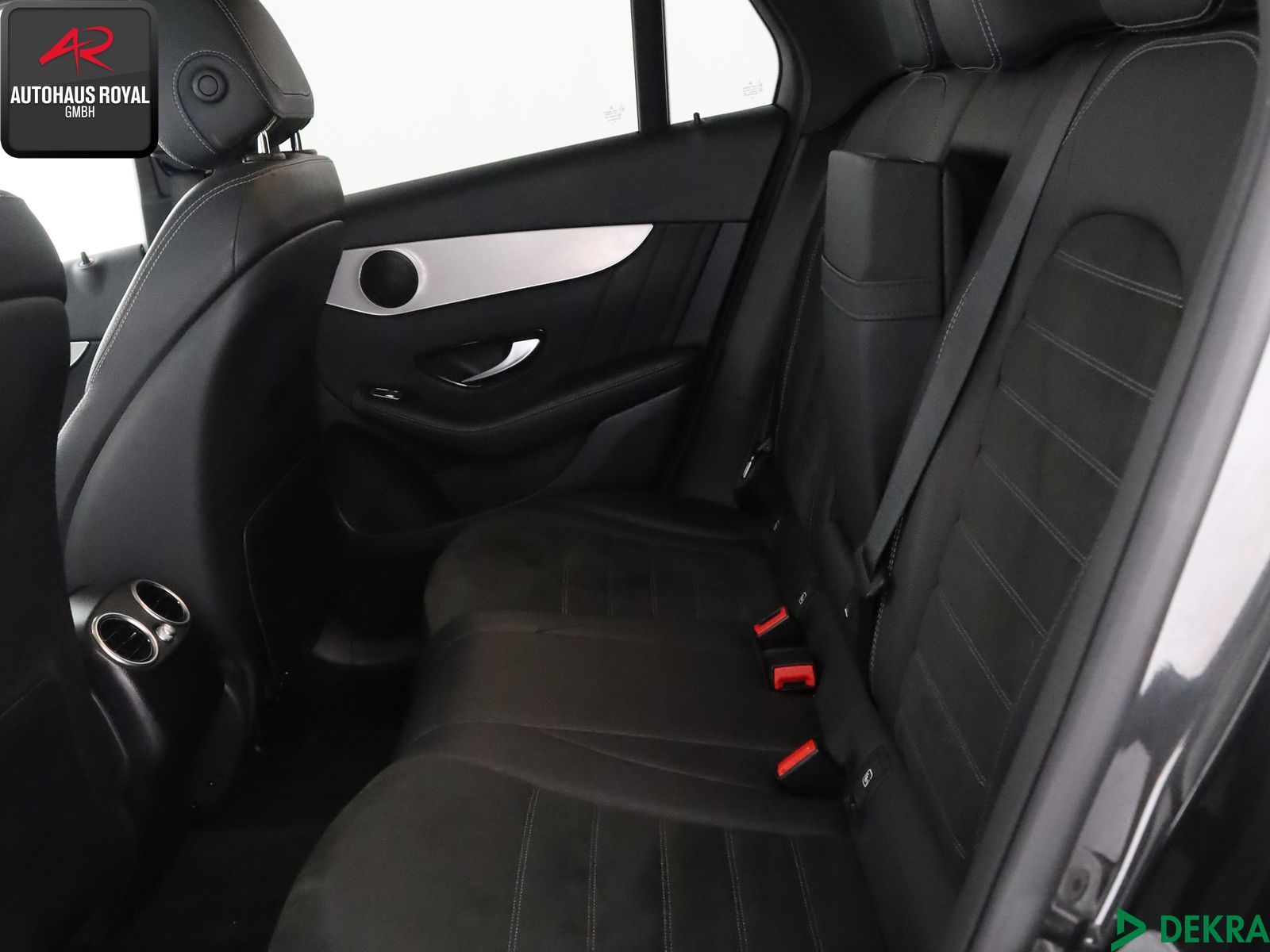 Mercedes-Benz GLC 300 e 3x AMG - Samsaru's Car Outlet