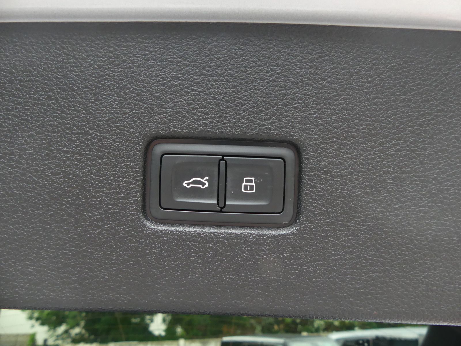Audi Q8 50 TDI Quattro S Line PANO/MATRIX/AHK/STHZ/AI