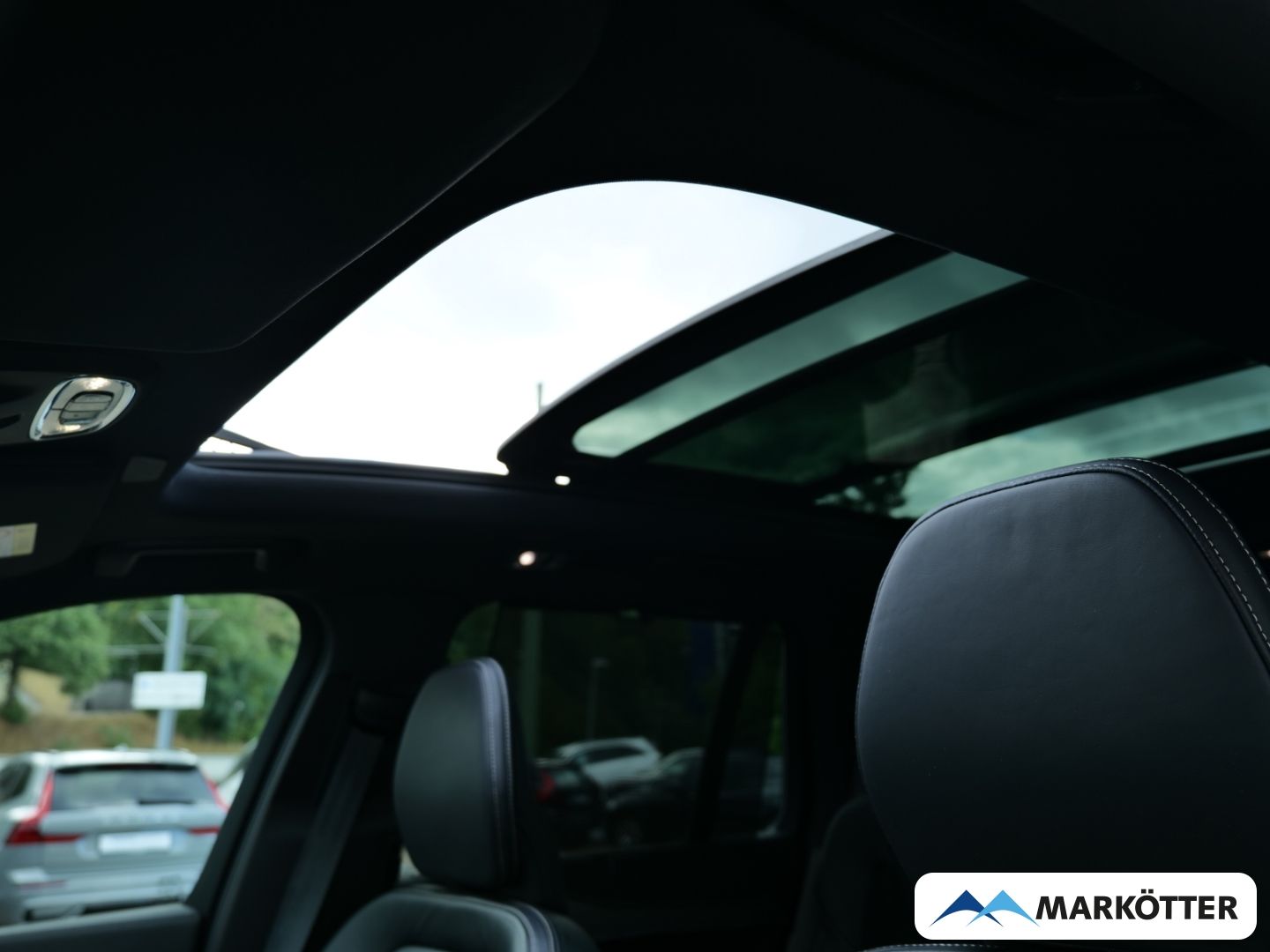 Volvo XC90 B5 AWD R-Design /Four-C/Head-up/360 CAM/
