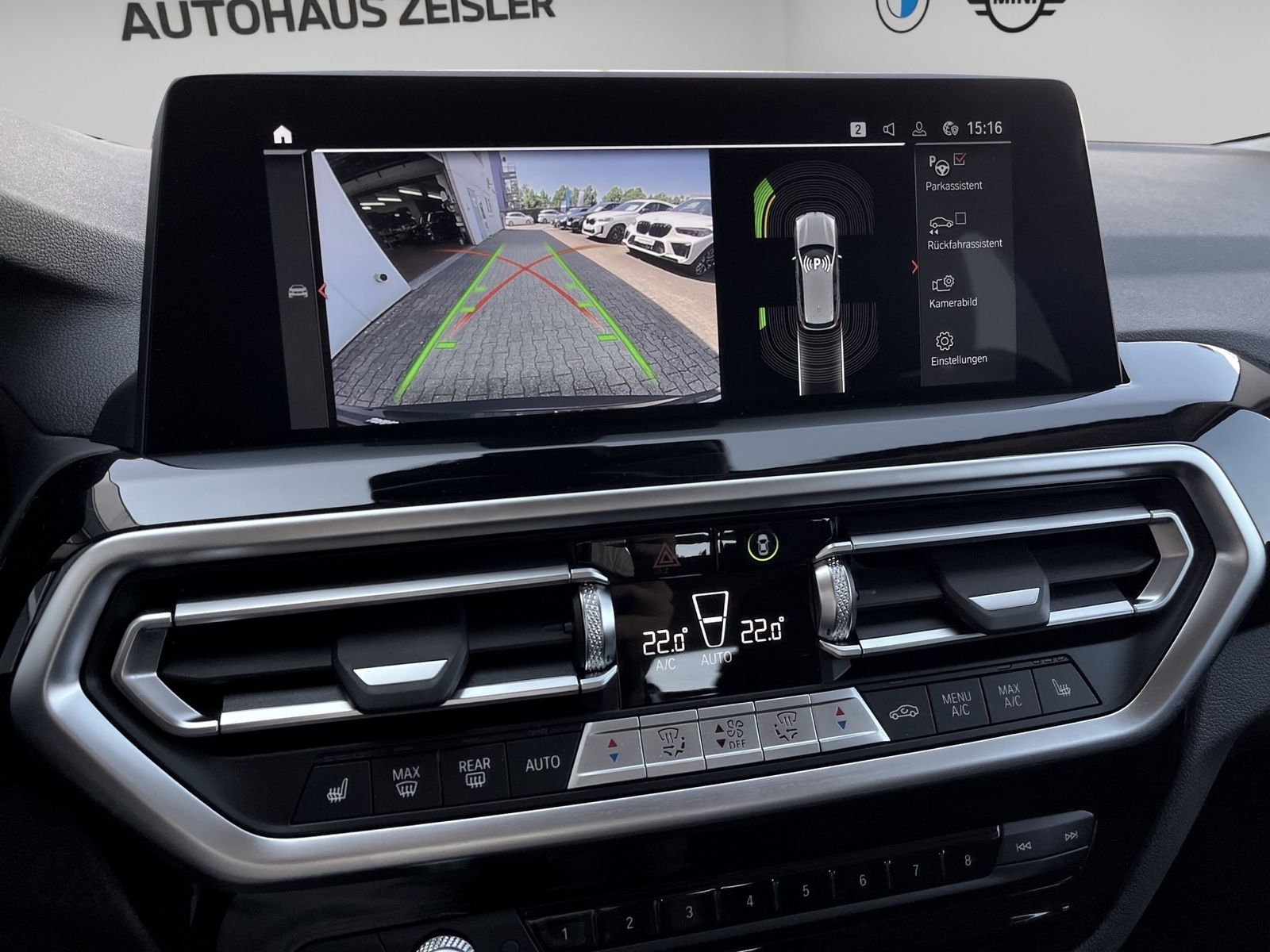 BMW X3 xDrive20i - Samsaru's Car Outlet