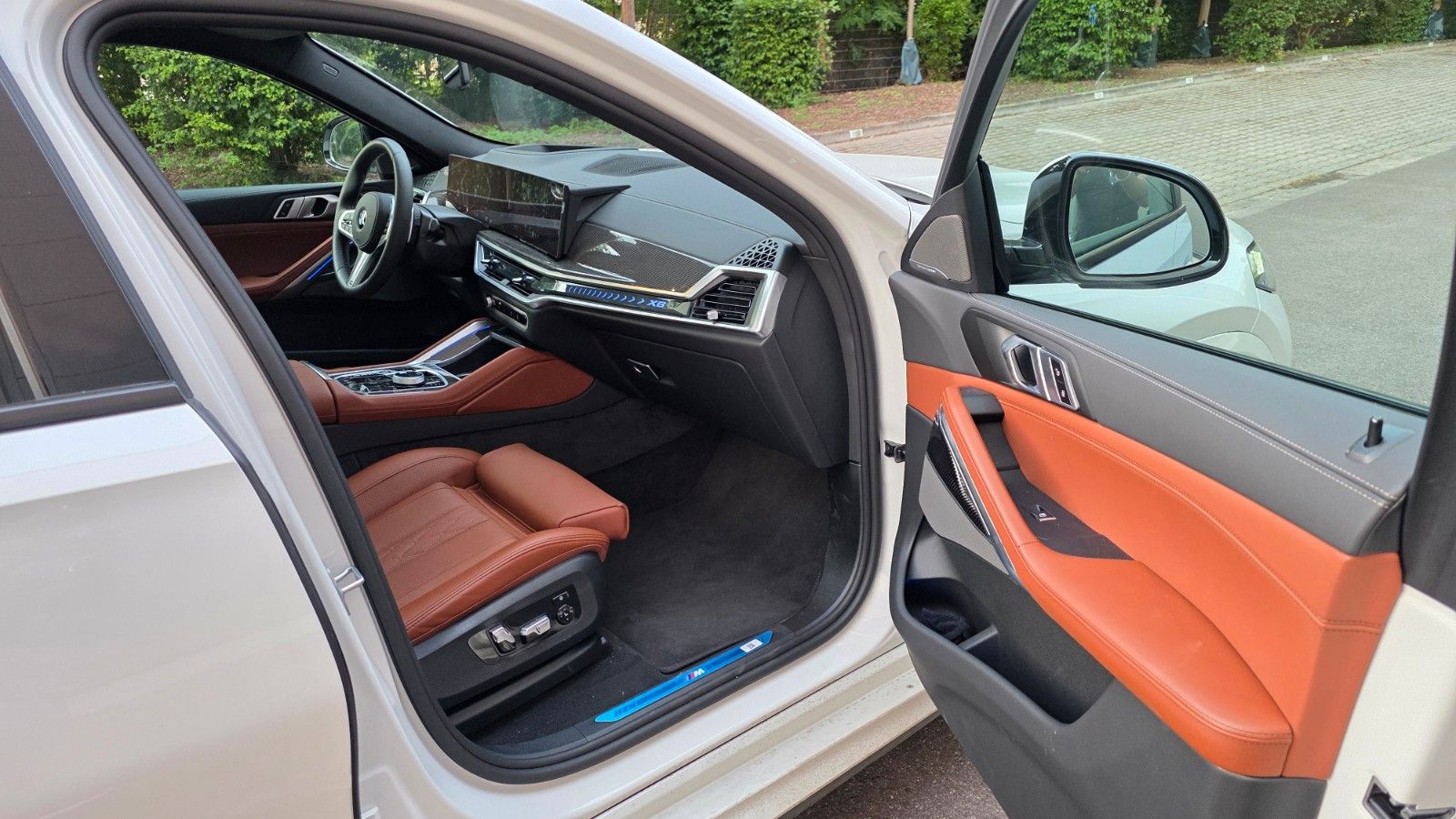 BMW X6 30d M - Samsaru's Car Outlet