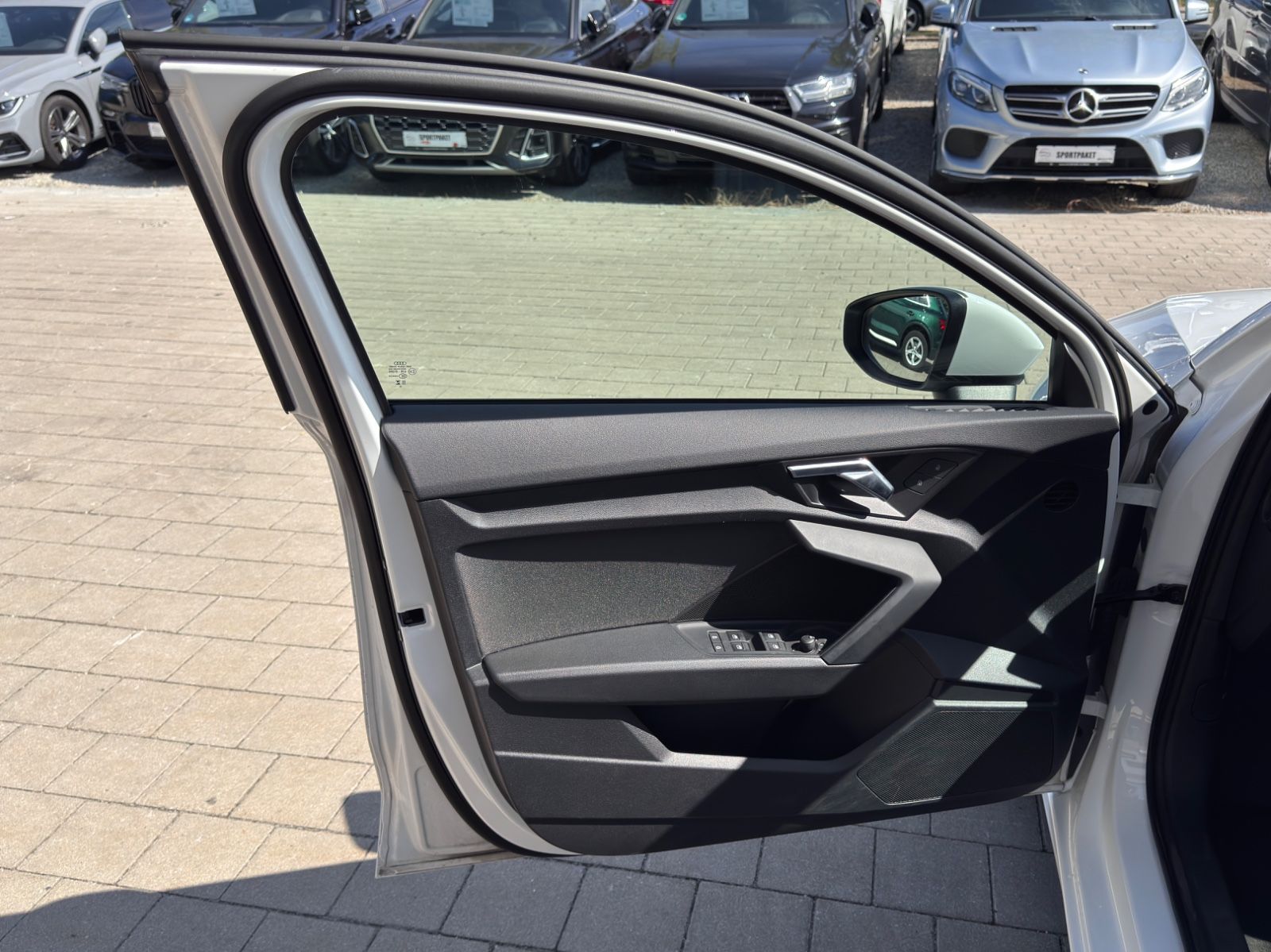 Audi A3 Sportback 35 TDI - Samsaru's Car Outlet
