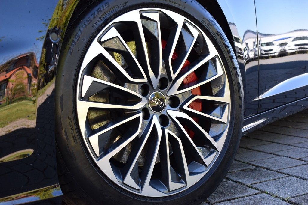 Audi A6 Avant 55 TFSI e qu/S-tr. *S-line*Matrix*AHK*