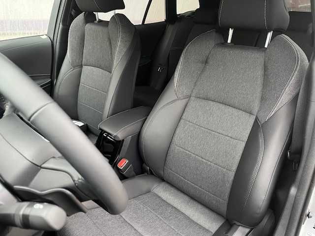 Toyota Corolla Touring Sports - 2.0 Hybrid Style  - Nav