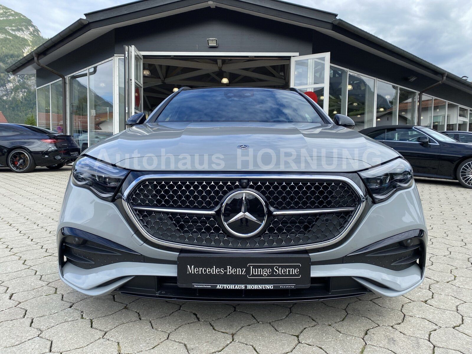 Mercedes-Benz E 450d 4M AMG AIR DIGI HUD AHK NIGHT 360° PANOSD