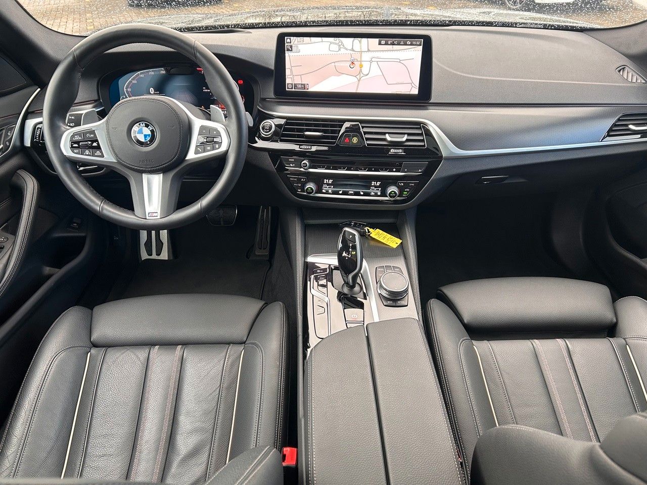 BMW 530 i M Sport / Standheizung / Leder / AHK