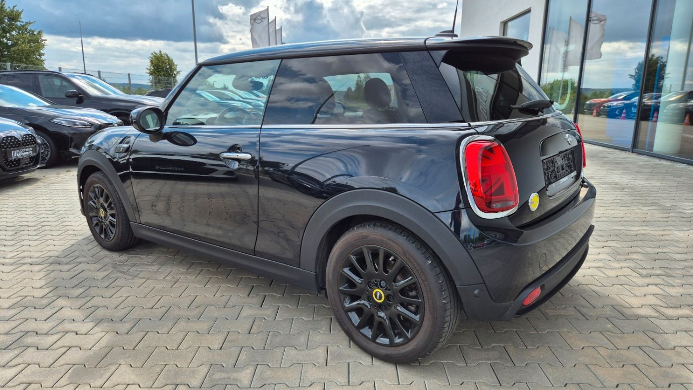 MINI COOPER SE - Samsaru's Car Outlet