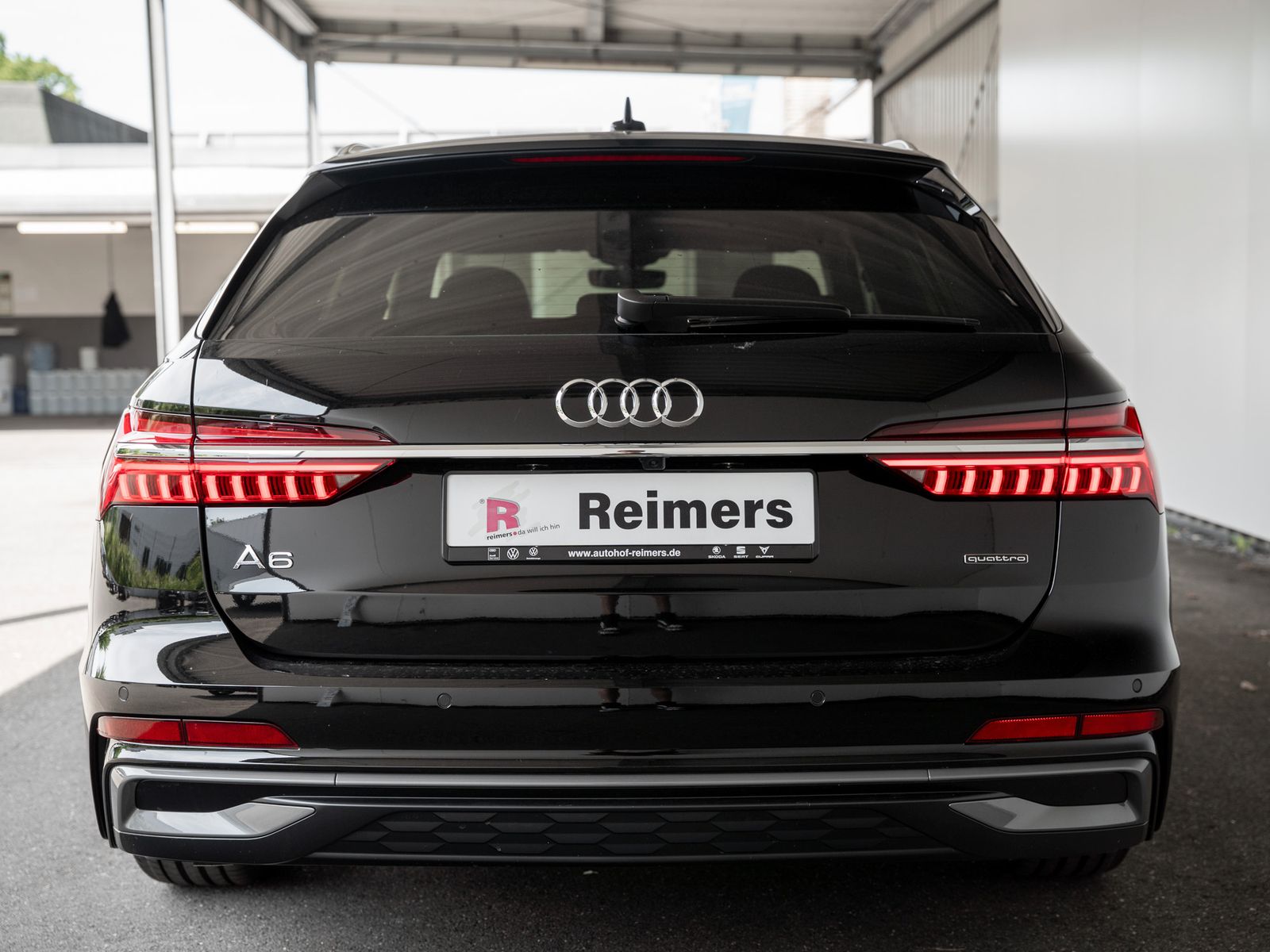 Audi A6 Avant 40 TDI S-Line Quattro S tronic - Samsaru's Car Outlet