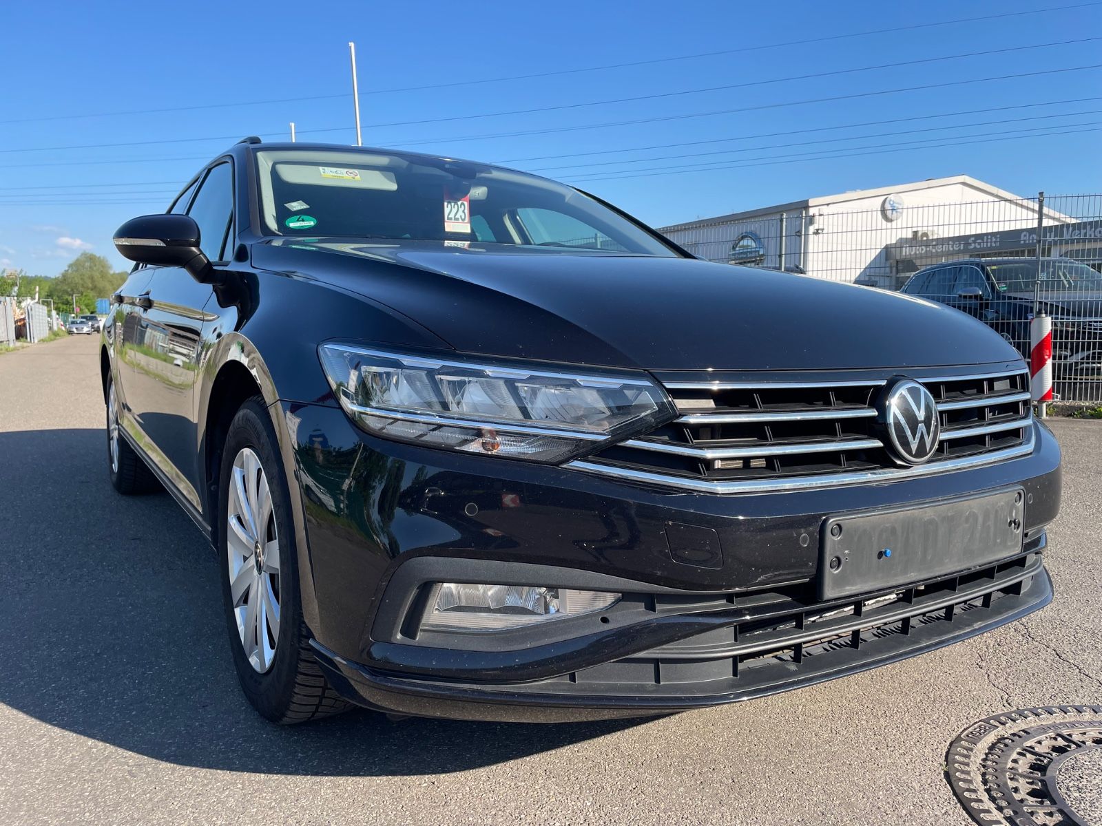 Volkswagen Passat Variant - Samsaru's Car Outlet