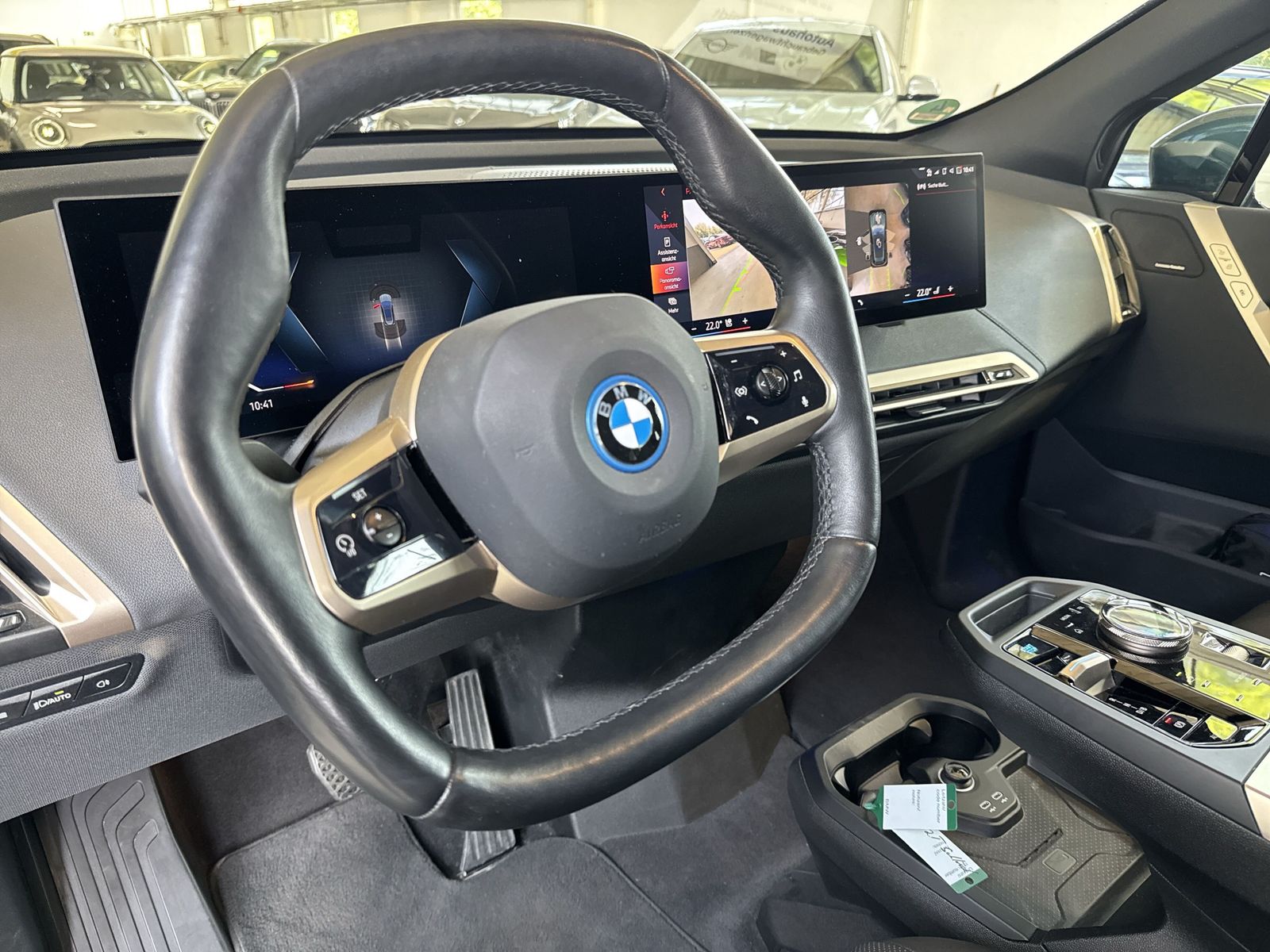 BMW iX xDrive40 *Sportpaket*21"*LC Prof.*HUD*H/K*AHK