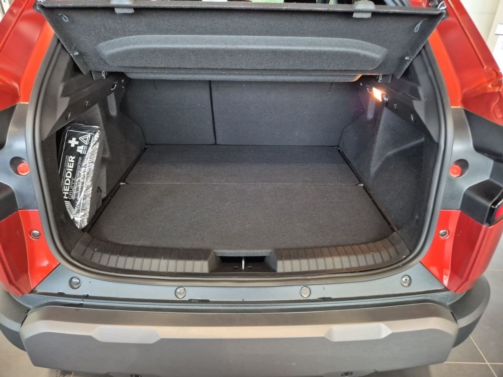 Dacia Duster III Hybrid 140 Journey - Samsaru's Car Outlet