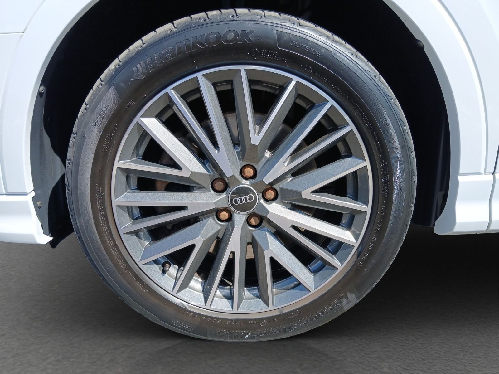 Audi Q3 Sportback 40 TDI quattro S line - Samsaru's Car Outlet