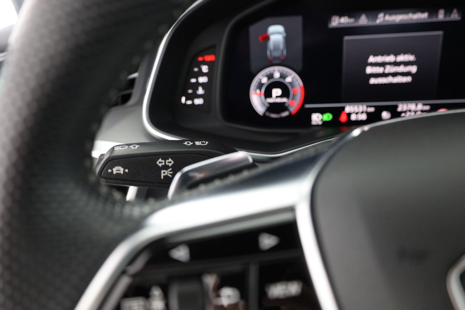Audi A6 Avant 40 TDI quattro S line - Samsaru's Car Outlet