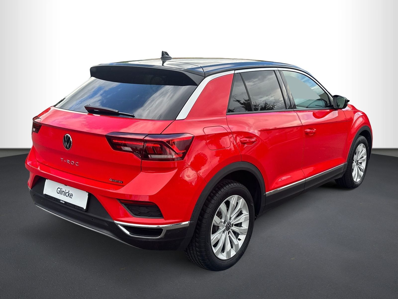 Volkswagen T-Roc 2.0 TDI Sport 4Motion - Samsaru's Car Outlet