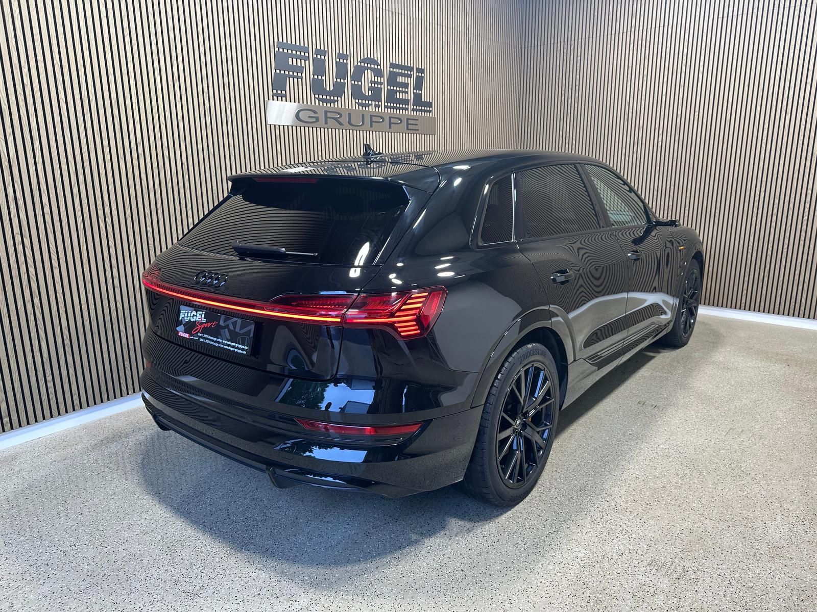 Audi e-tron 55 quattro S line 95kWh UPE106T€|BlackEd.