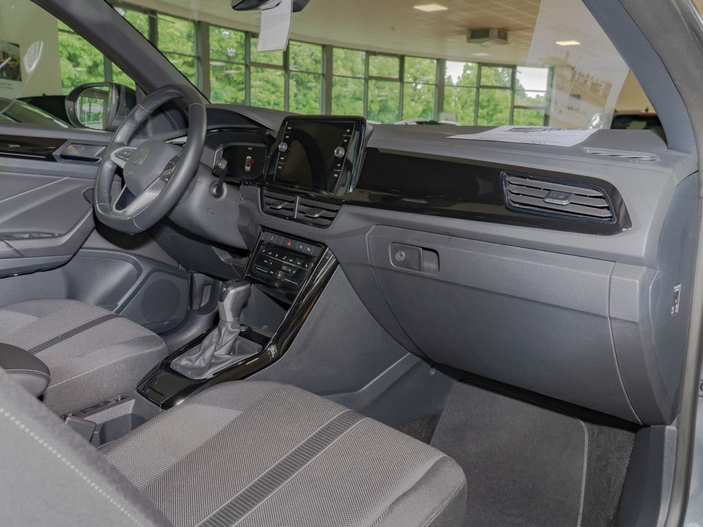 Volkswagen T-Roc 1.5 TSI Style - Samsaru's Car Outlet
