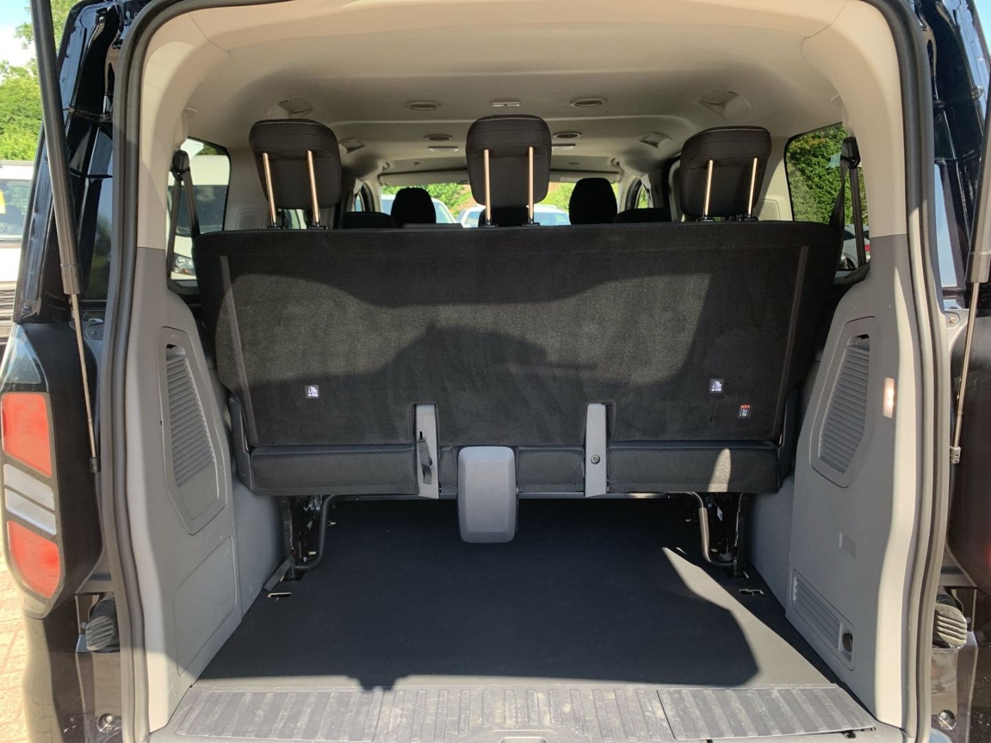 Ford Transit Custom Kombi 320 L1 FWD Trend Navi LED A