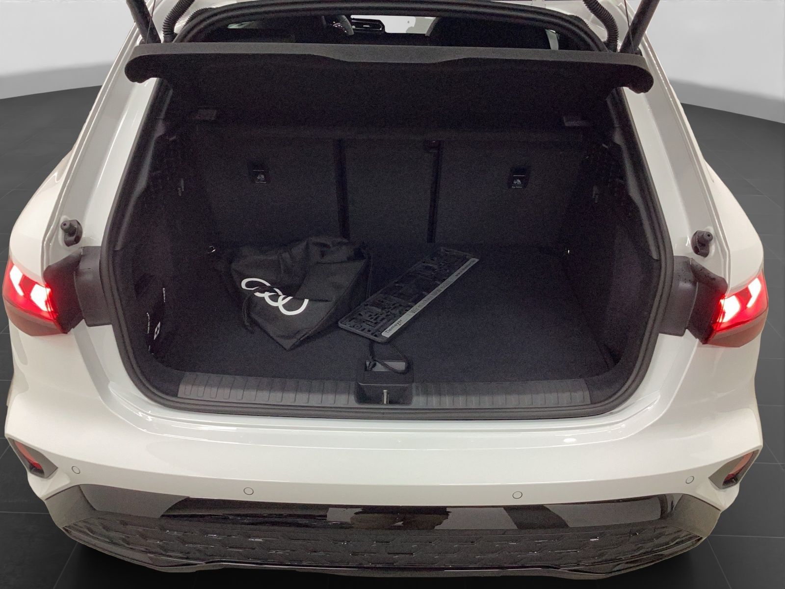 Audi A3 Sportback TFSIe S LINE OPS+ MATRIX KAMERA SON