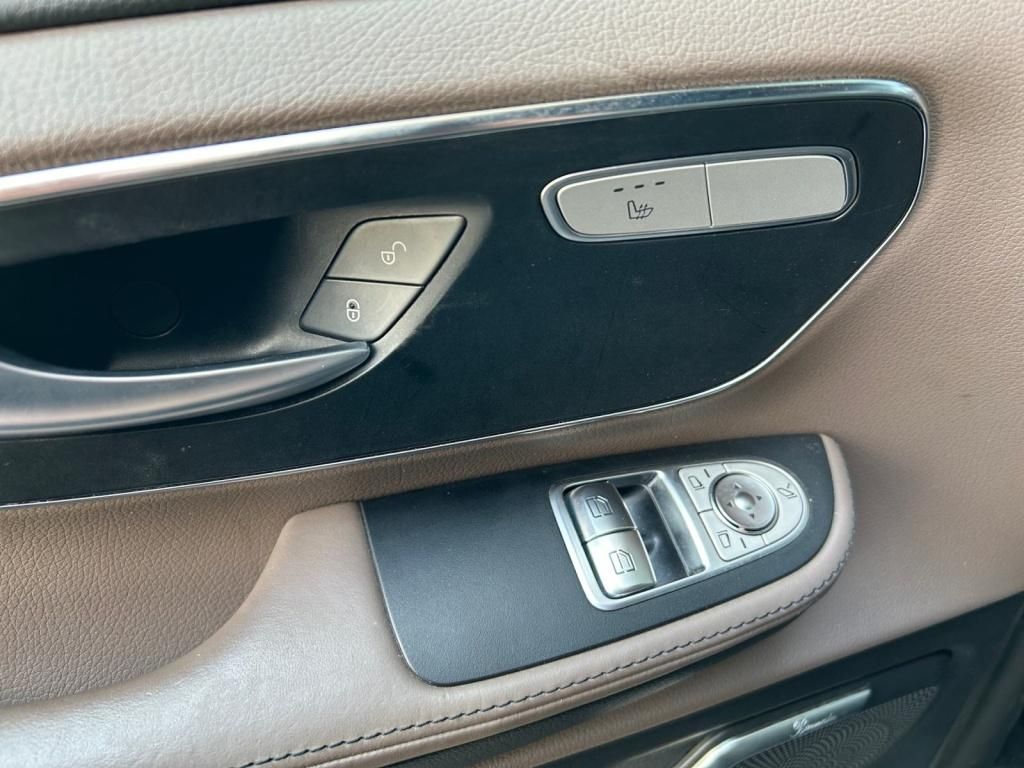 Mercedes-Benz V 300 d 4Matic Avantgarde Edition AMG - Samsaru's Car Outlet