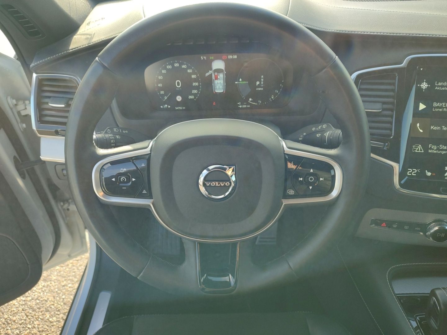 Volvo XC90 R Design Plug-In AWD 7-Sitzer AHK ACC Pano