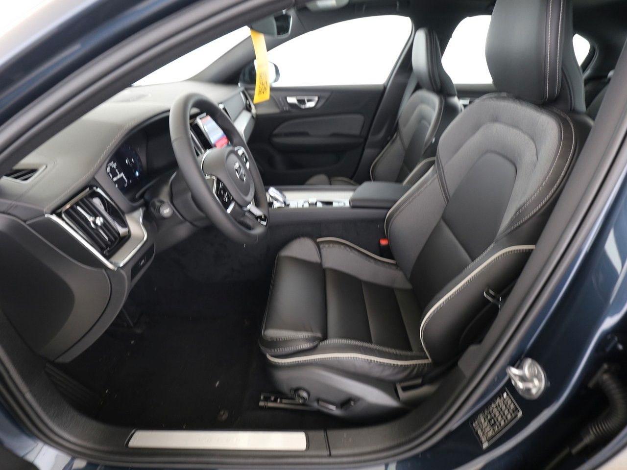 Volvo S60 B5 Ultimate Dark AWD*SONDERZINS