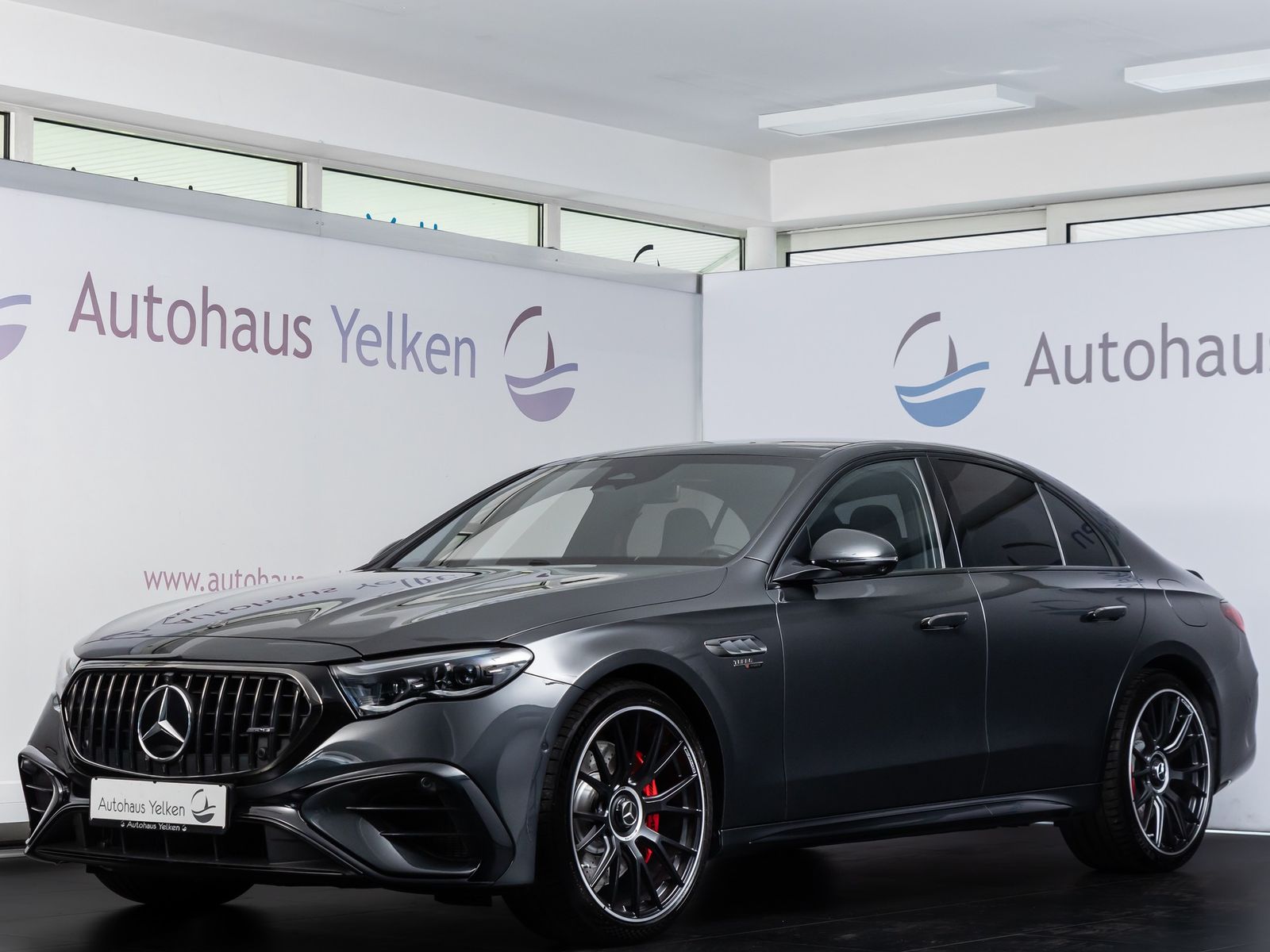Mercedes-Benz E 53 AMG - Samsaru's Car Outlet