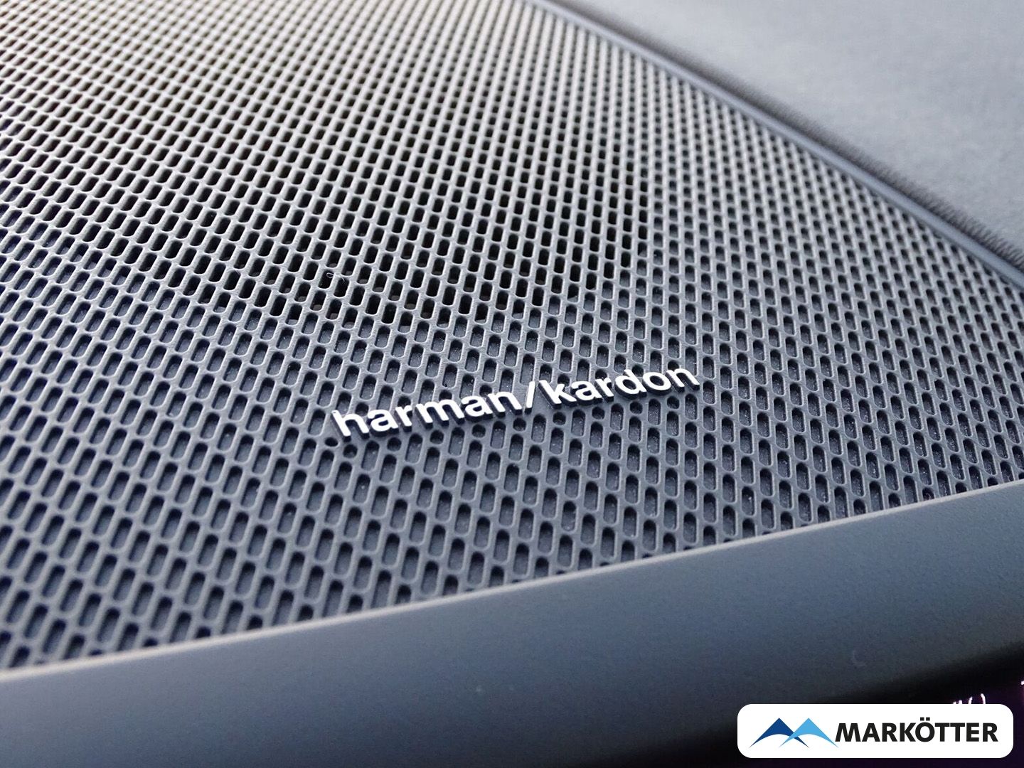 Volvo XC60 R Design AWD ACC/AHK/RFK/STHZ/LEDER