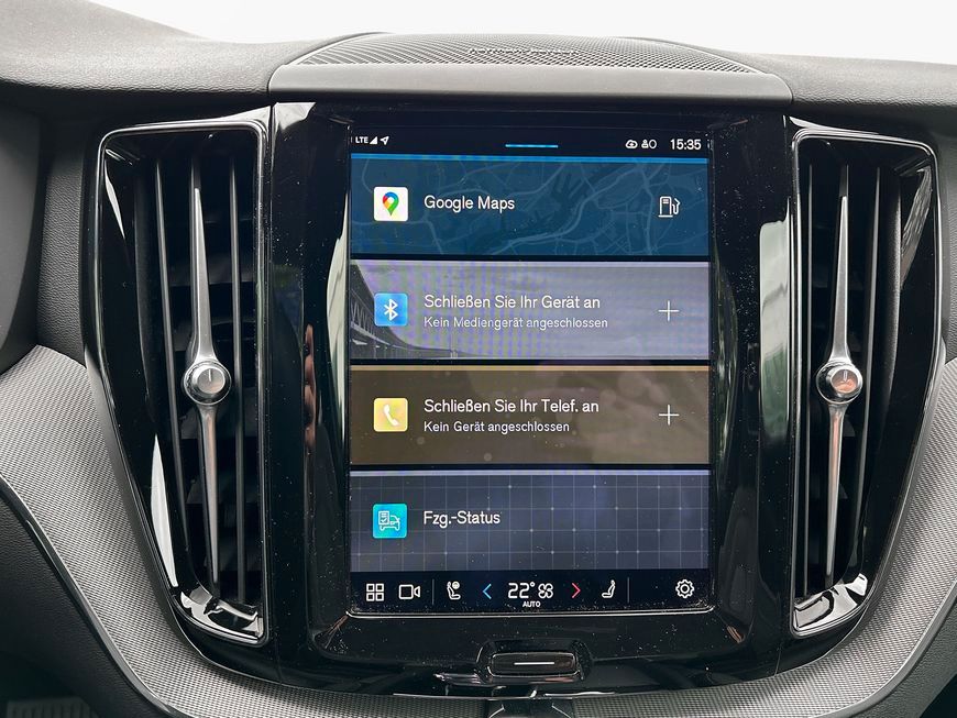 Volvo XC60 B4 B Plus Dark - Samsaru's Car Outlet