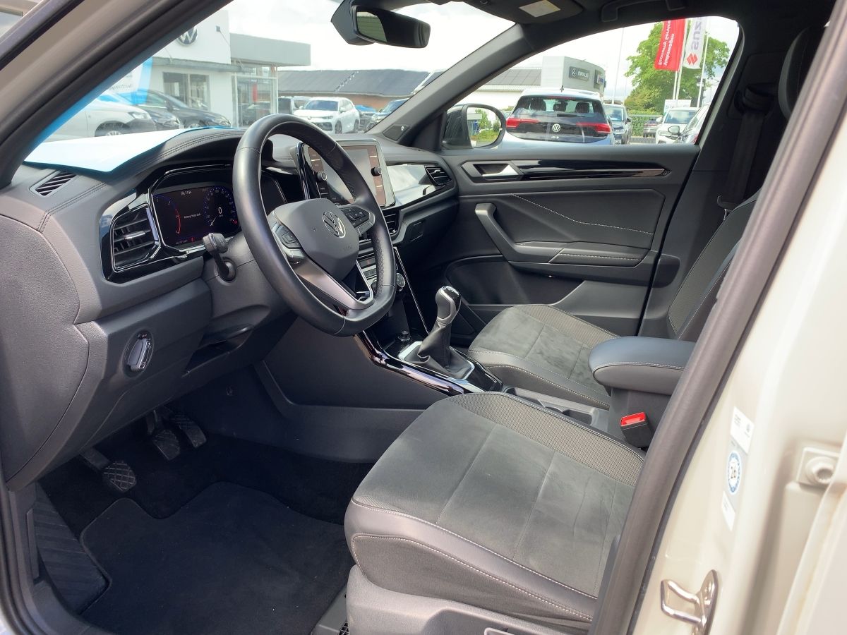 Volkswagen T-Roc Style 2.0 TDI BLACK - Samsaru's Car Outlet