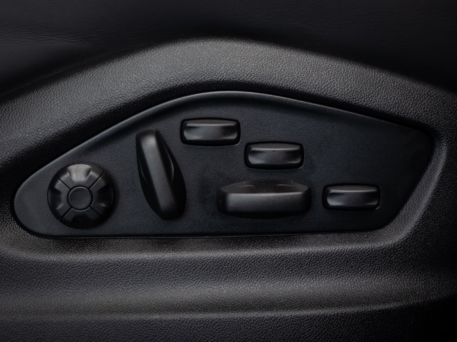 Porsche Cayenne S E-Hybrid SportDesign/DVD im Fond/AHK