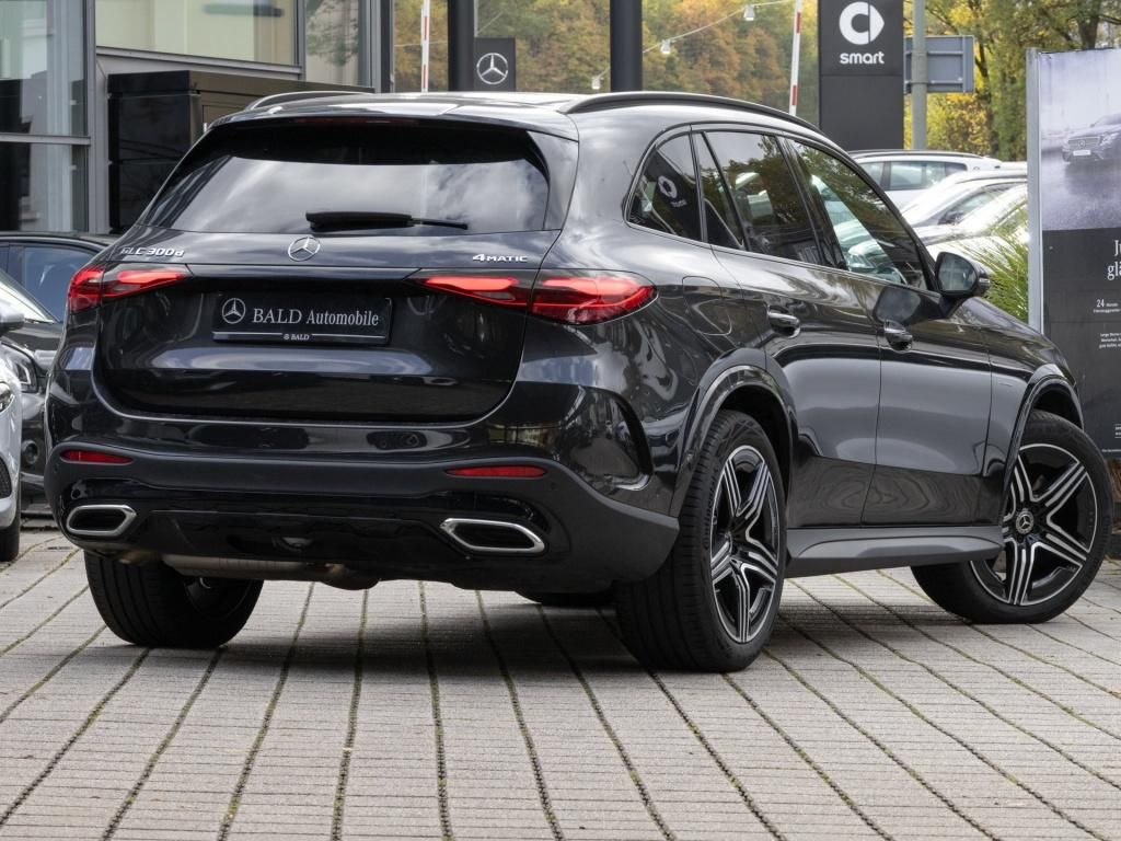 Mercedes-Benz GLC 300 d 4M AMG/Digital/Pano/AHK/360/Night/20''