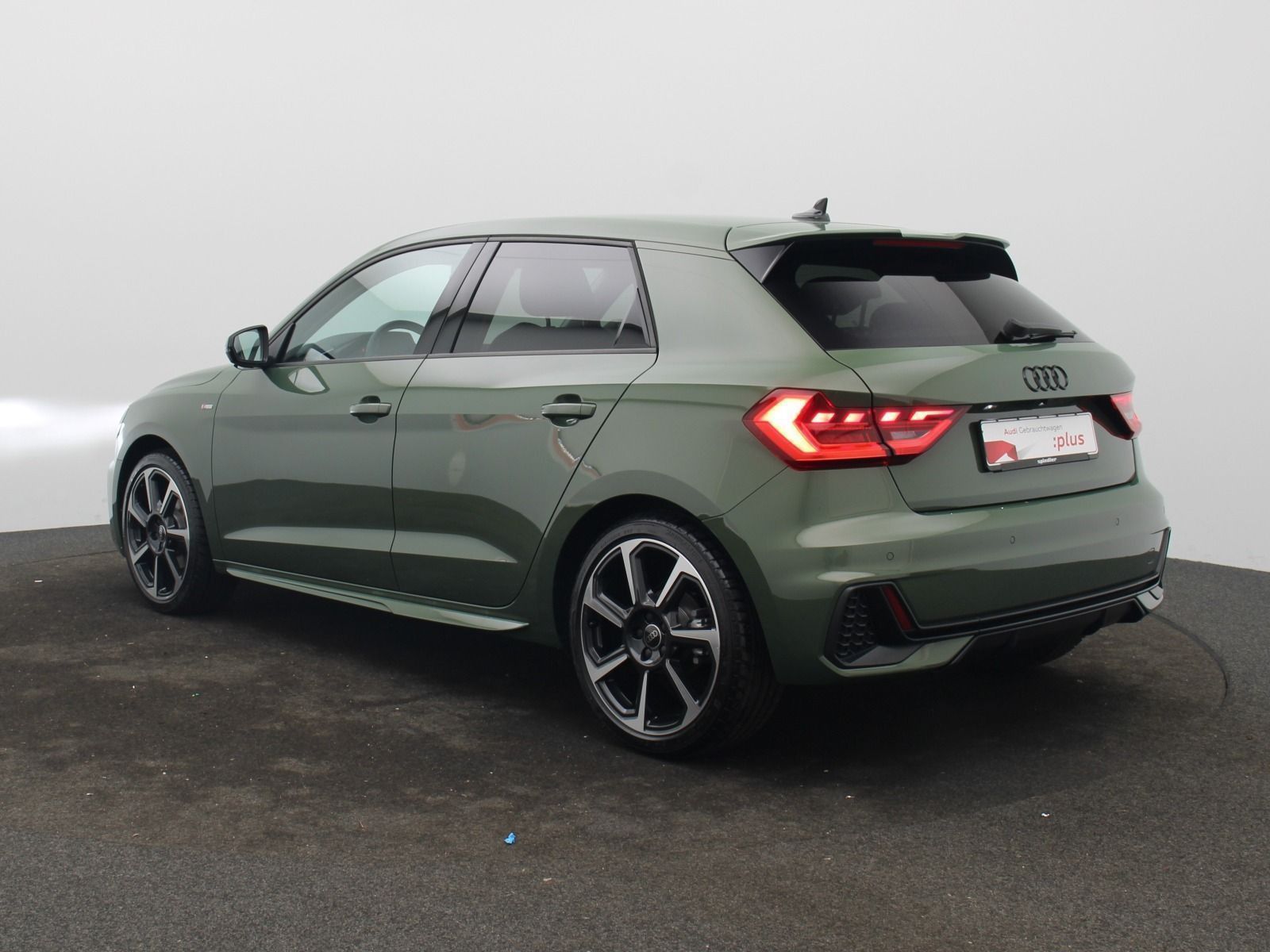 Audi A1 Sportback S-Line 35 TFSI S-tronic / LED, RFK