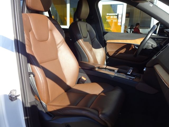 Volvo XC90 T8 R Design Plug-In AHK Luftfw HUD ACC 22"