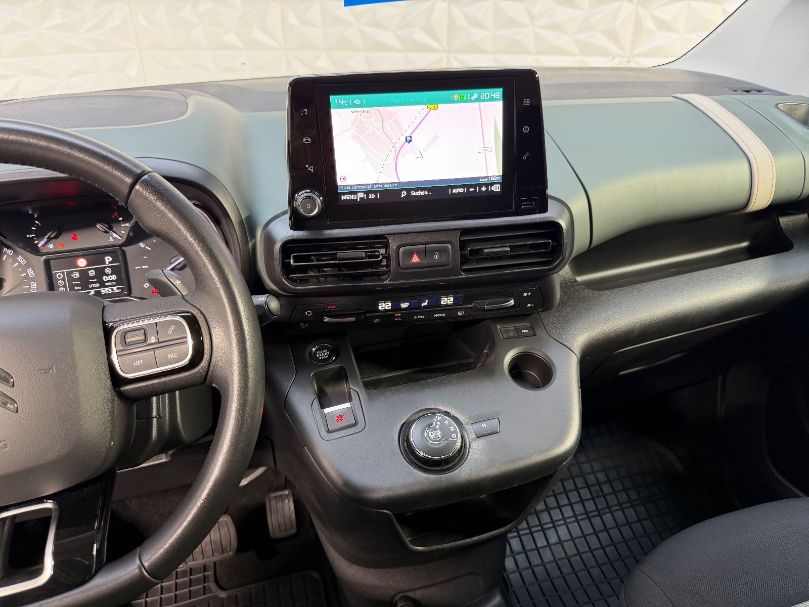 Citroën Berlingo XL BlueHDi 130 EAT8 SHINE+ANHÄNGERKUP.+