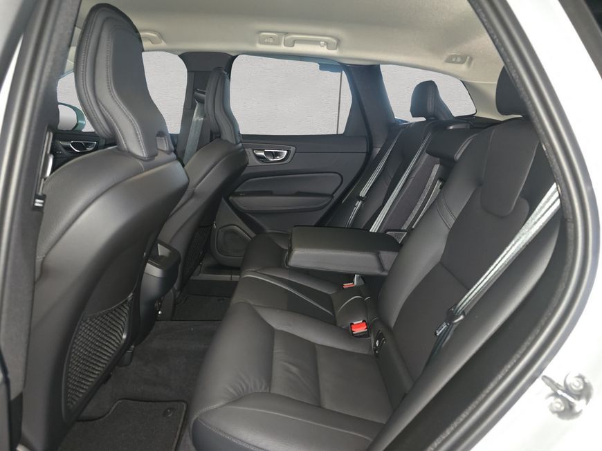 Volvo XC60 B5 B AWD Core