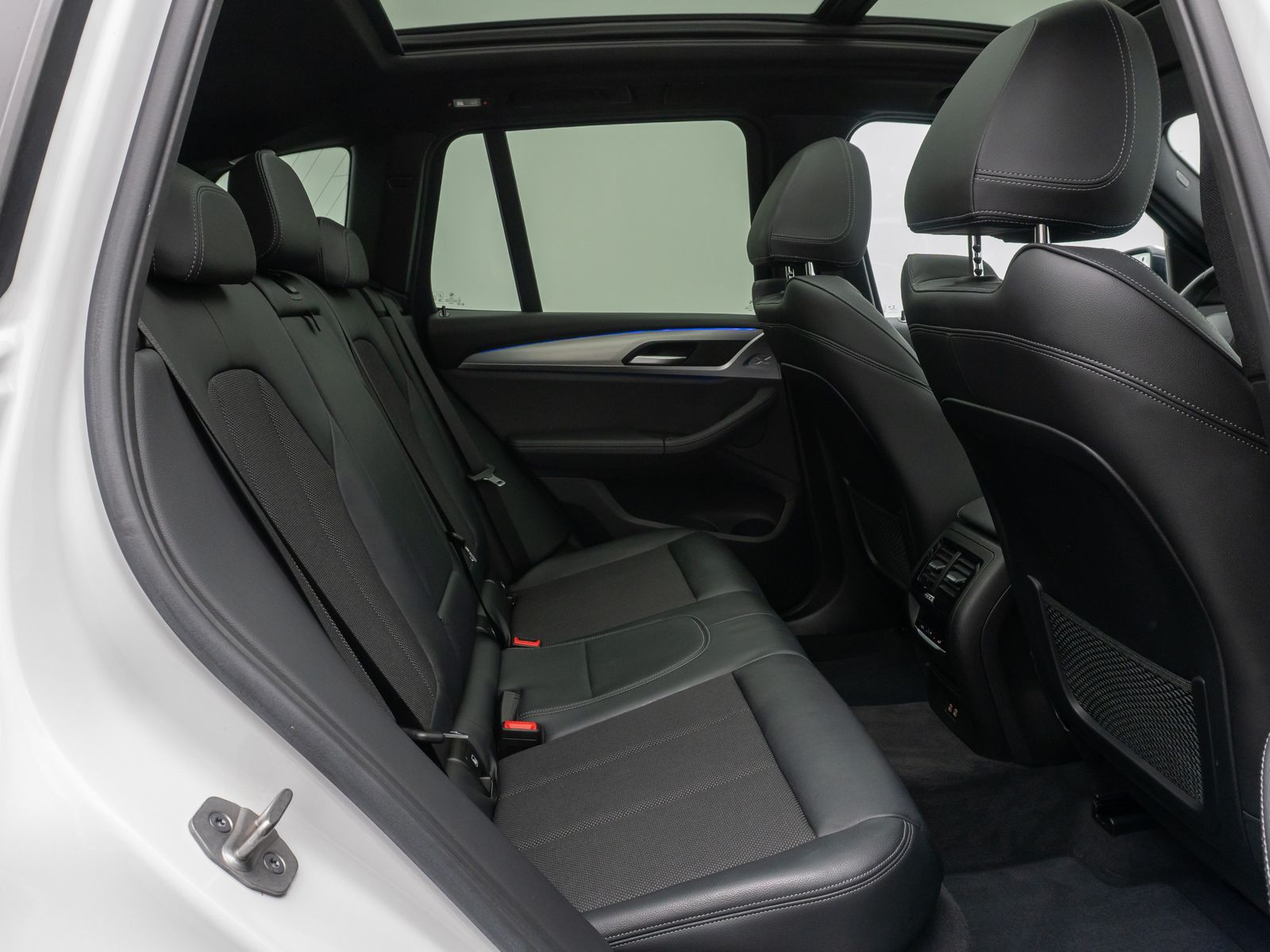BMW X3 xD20d xLine - Samsaru's Car Outlet